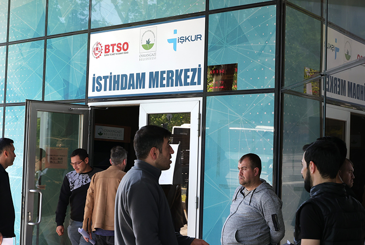 Istihdam2-2
