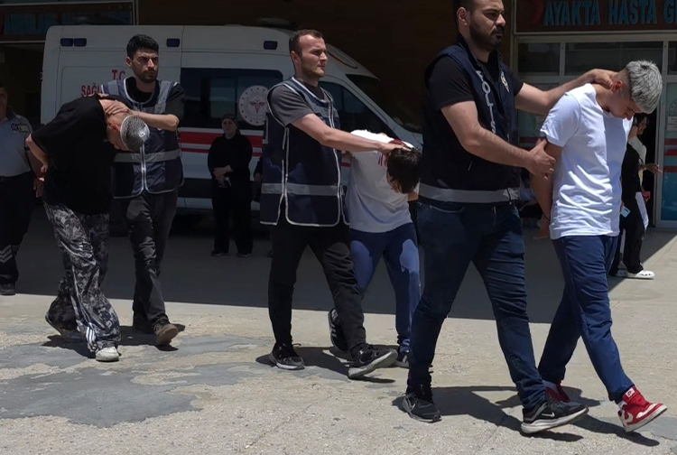 Gözaltı1