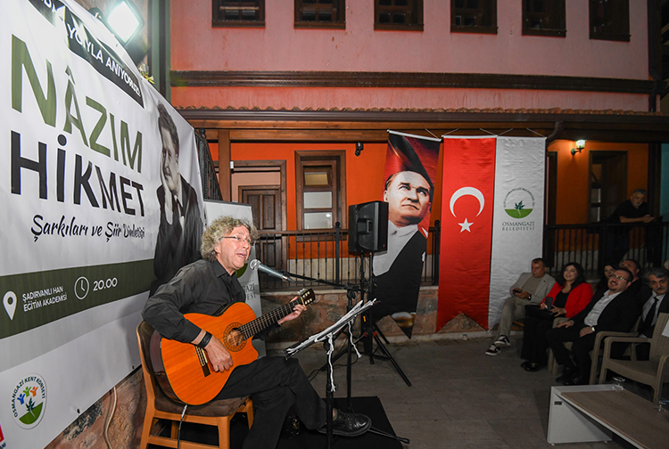 N A Z I M H İ K M E T-1