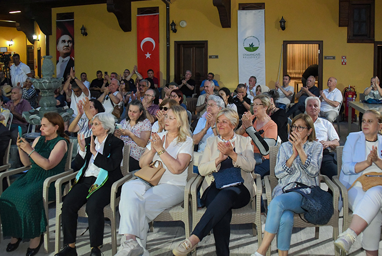 N A Z I M H İ K M E T3