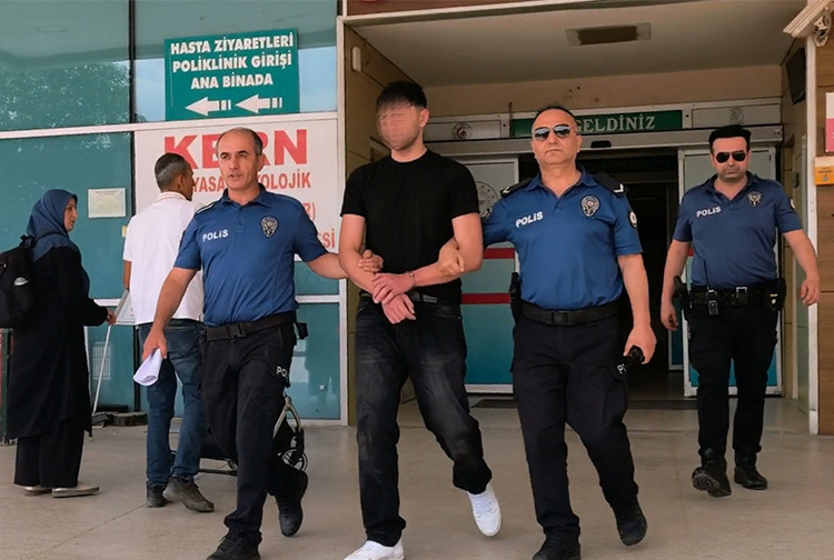 Polis1-13