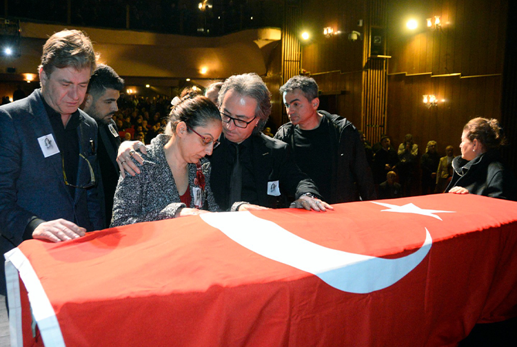 Sanatçı-3