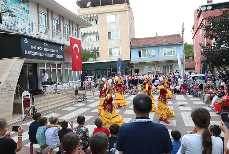 İ N E G Ö L6-3