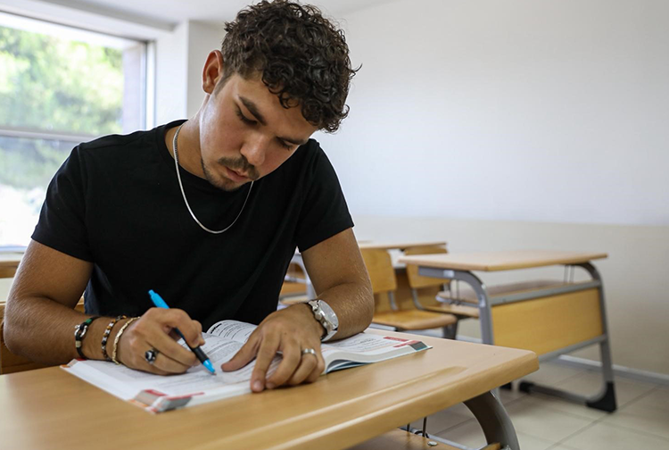 Gençler Büyükşehir'le Üniversiteli Oldu1