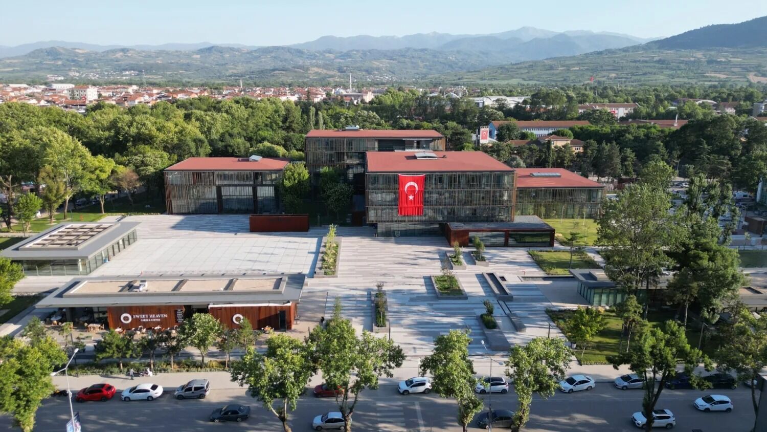 İnegöl’de belediye hizmetlerine E-Devlet kolaylığı: Yarım milyon işlem gerçekleştirildi