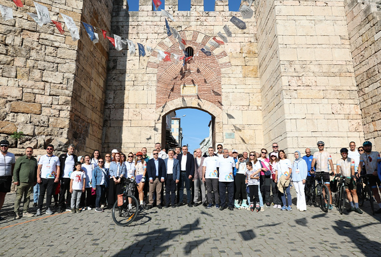 Bursa’da ‘ Arabasız Bir Gün, Hareketli Bir Kent’4