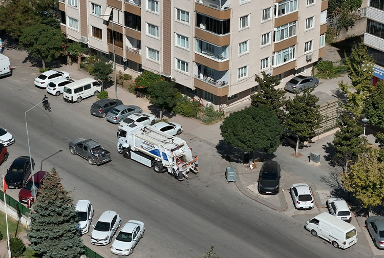 Elektrikli Çöp Kamyonu
