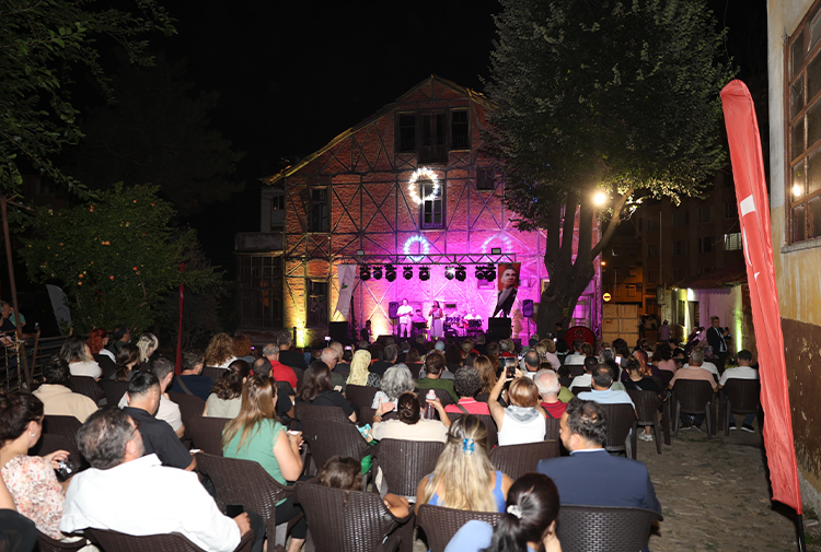 Konser1-11