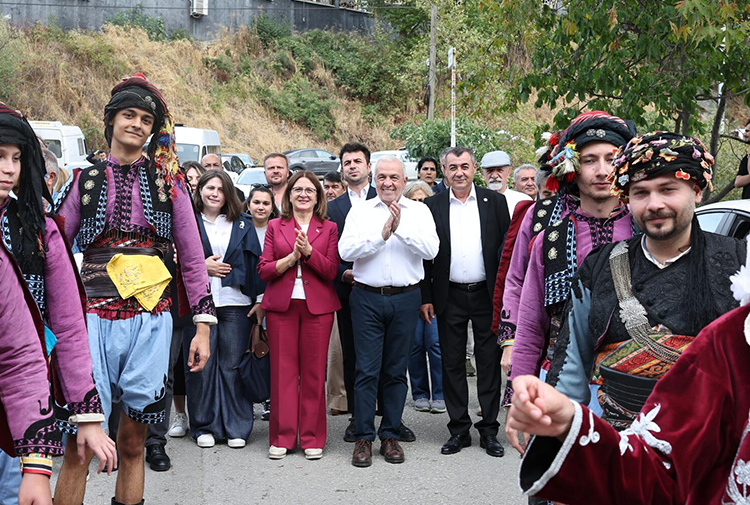 N İ L Ü F E R4-9