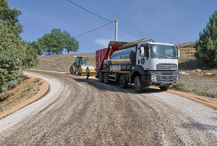 Osmangazi'nin 3 Mahallesinde Yollar Yenileniyor1