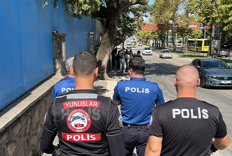 Polis1-21
