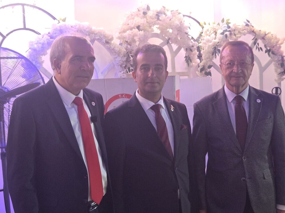 YENİ Parti Osmangazi'de Raşit Gürbüz yeniden başkan seçildi!