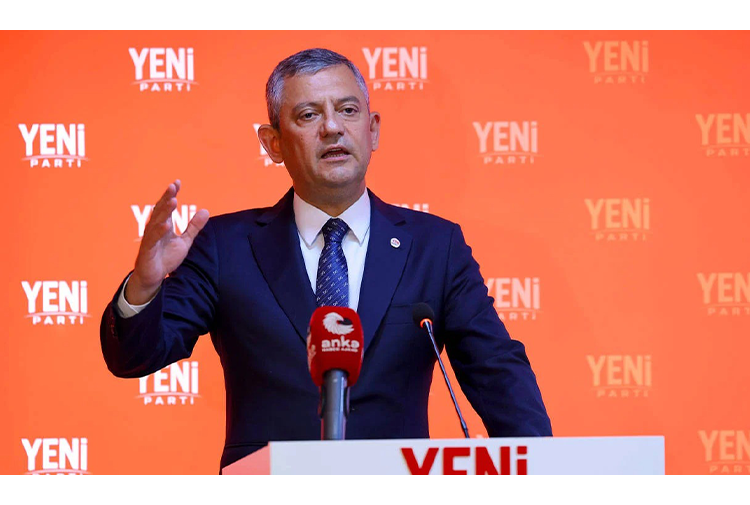 YENİ Parti Genel Başkanı Özgür Özel "7 Söz"le yeni sloganlarını açıkladı