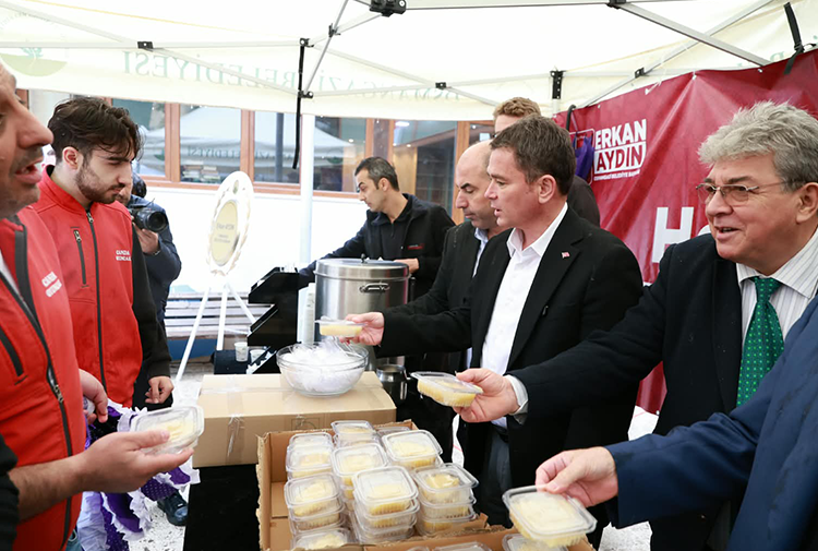 Başkan Erkan Aydın Tuzpazarı Mahallesi sakinleriyle buluştu