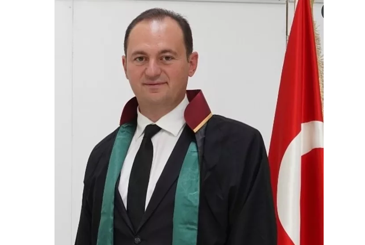 Bursa Barosu’nun yeni başkanı Yener Poroy oldu