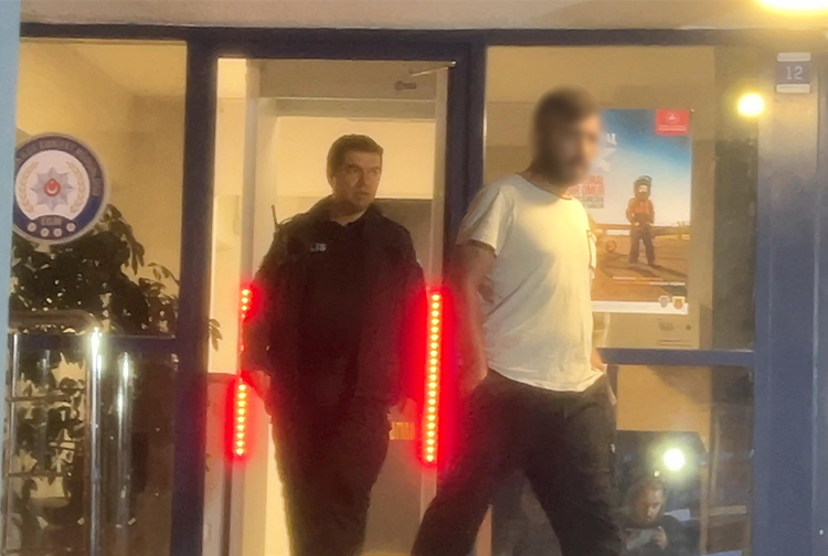 Polis3-4