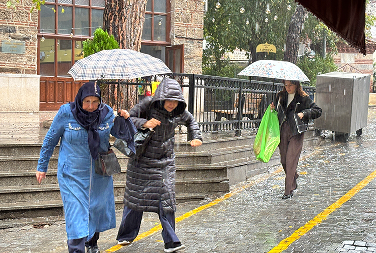 Sağanak-8